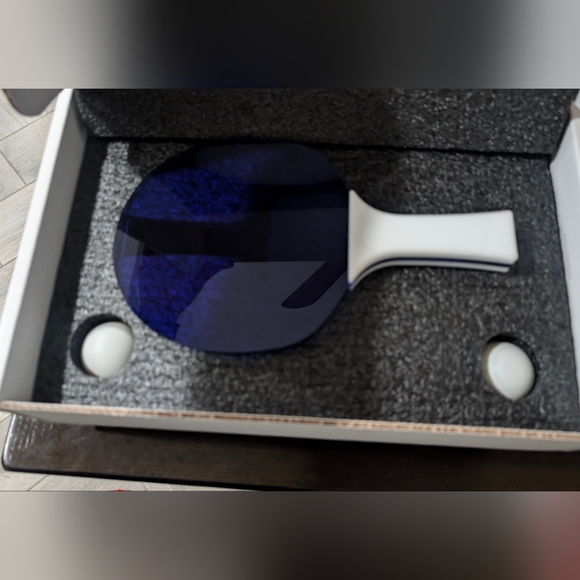 Luxe DominoesLuxe Ping Pong Set in Neon Blue - Picture 5 of 6